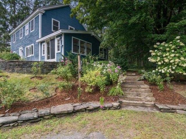 house with 3 bedroom, Chesterfield MA ES105385382