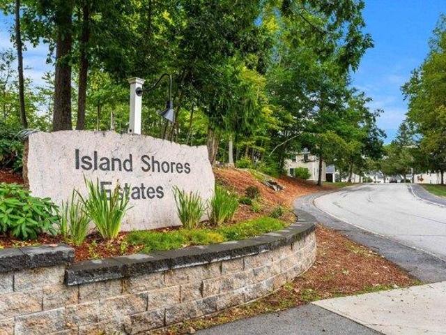 house with 3 bedroom, Concord NH ES105548513