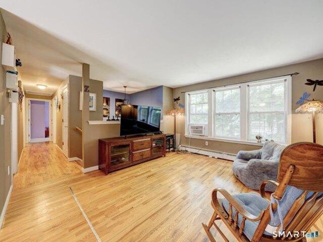 house with 3 bedroom, Coventry CT ES105425974