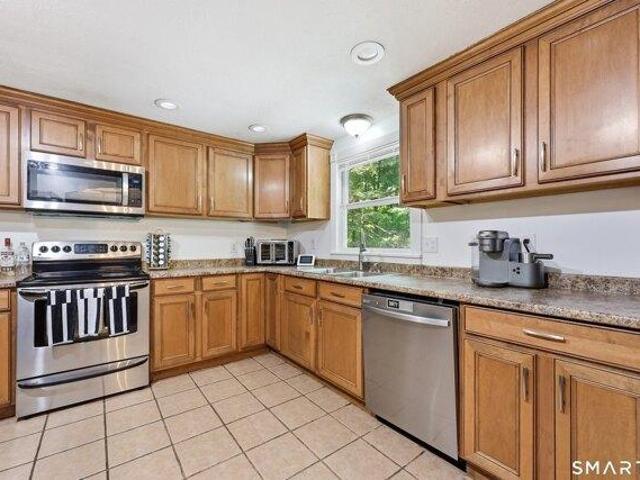 house with 3 bedroom, Coventry CT ES105577731