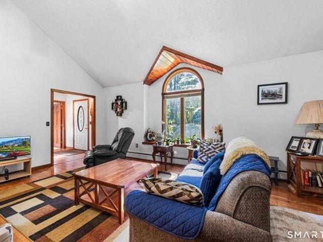 house with 3 bedroom, Coventry CT ES105681263