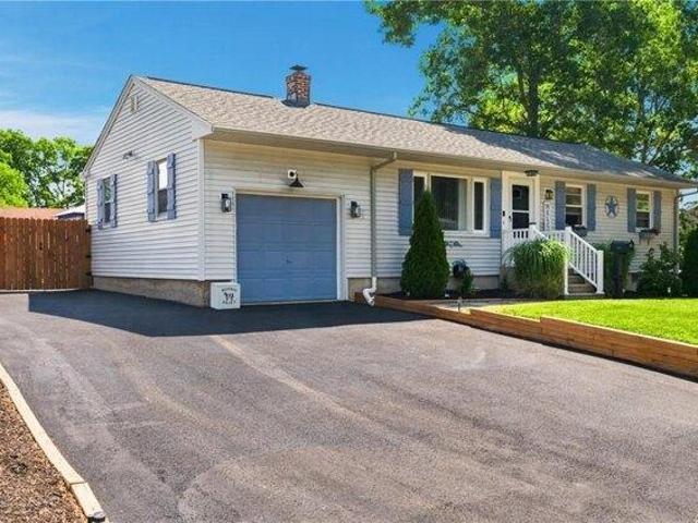 house with 3 bedroom, Coventry RI ES105661409