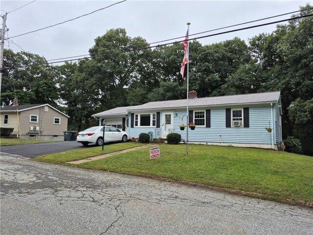 house with 3 bedroom, Coventry RI ES105693245