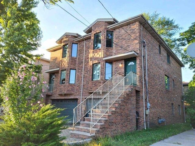 house with 3 bedroom, Cliffside Park NJ ES105496935