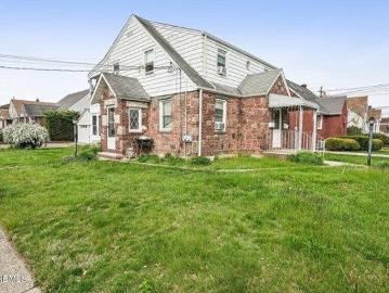 house with 3 bedroom, Clifton NJ ES103436403