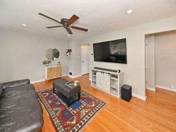 house with 3 bedroom, Clifton NJ ES103437329