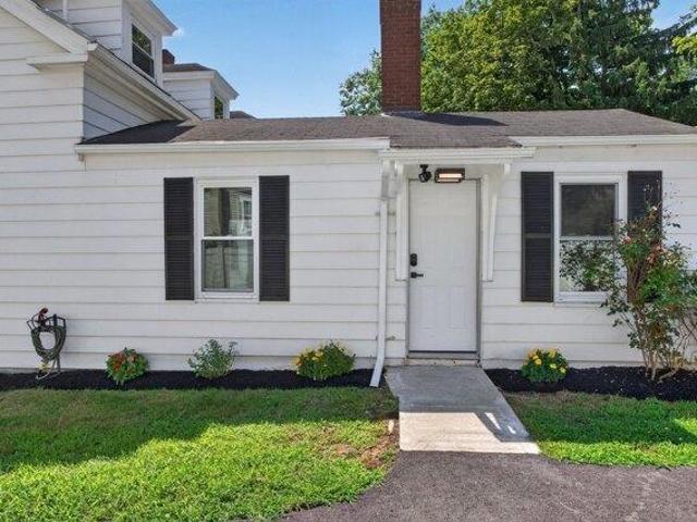 house with 3 bedroom, Clinton MA ES105532775