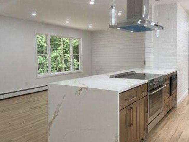 house with 3 bedroom, Clinton CT ES104542843