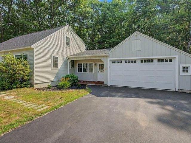 house with 3 bedroom, Cumberland ME ES105661456