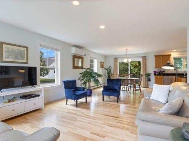 house with 3 bedroom, Cumberland ME ES105832465