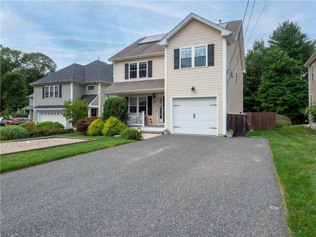 house with 3 bedroom, Cumberland RI ES105427116