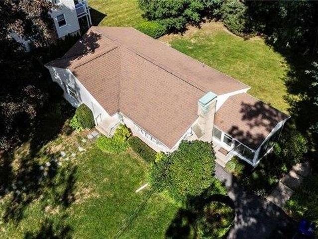 house with 3 bedroom, Cumberland RI ES105725973