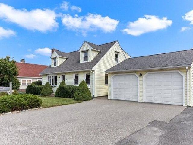 house with 3 bedroom, Cumberland RI ES105726159