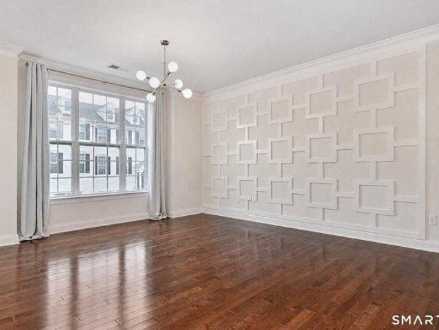 house with 3 bedroom, Danbury CT ES105423246