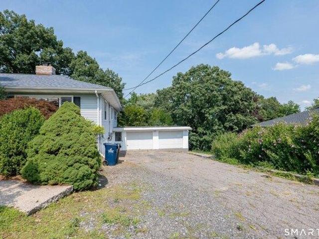 house with 3 bedroom, Danbury CT ES105611669