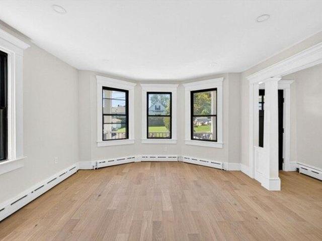 house with 3 bedroom, Dartmouth MA ES105426314
