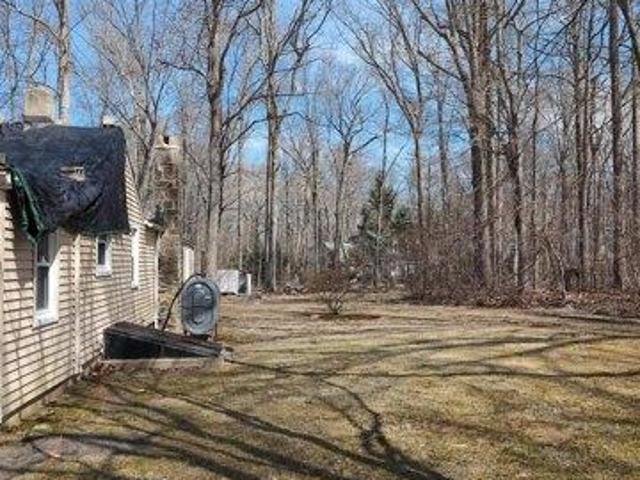 house with 3 bedroom, Deep River CT ES105590136