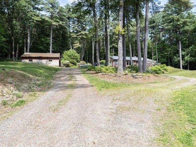 house with 3 bedroom, Deerfield MA ES104604405