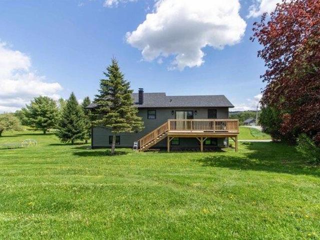 house with 3 bedroom, Derby VT ES104899677