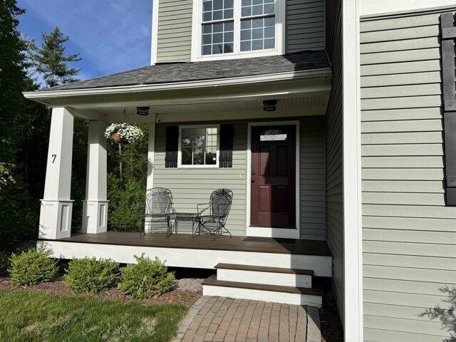 house with 3 bedroom, Derry NH ES104511645