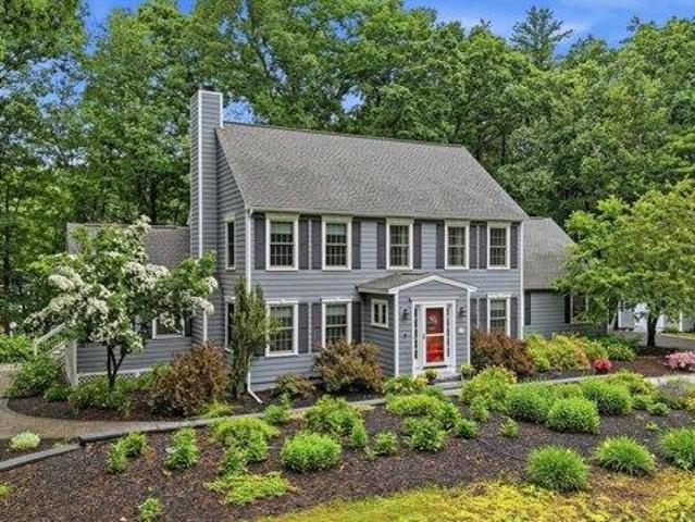 house with 3 bedroom, Derry NH ES105439390