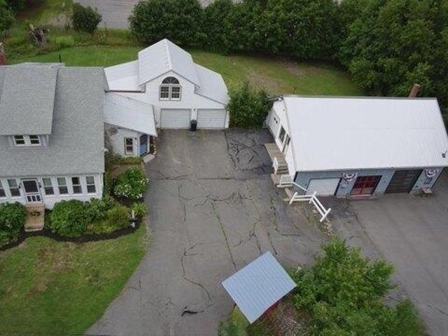house with 3 bedroom, Dexter ME ES105691936