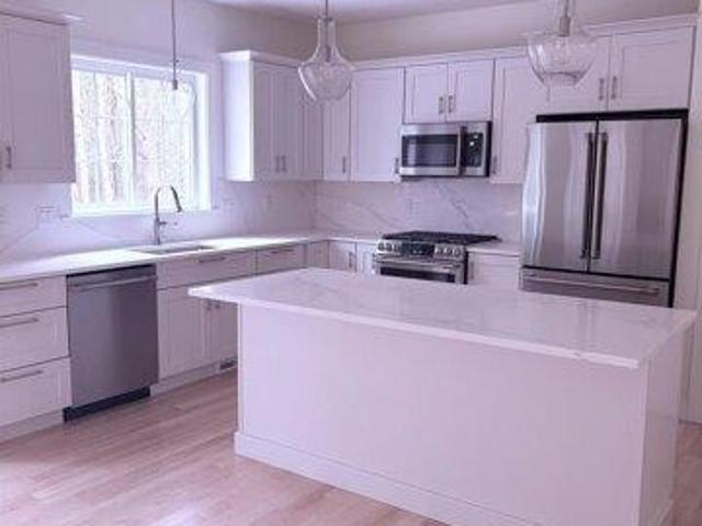 house with 3 bedroom, Dover NH ES105385187
