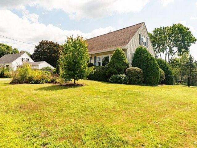 house with 3 bedroom, Dover NH ES105442647
