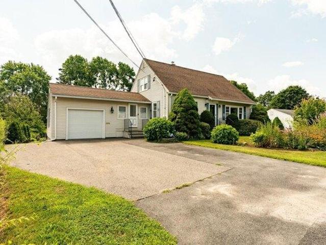 house with 3 bedroom, Dover NH ES105587726