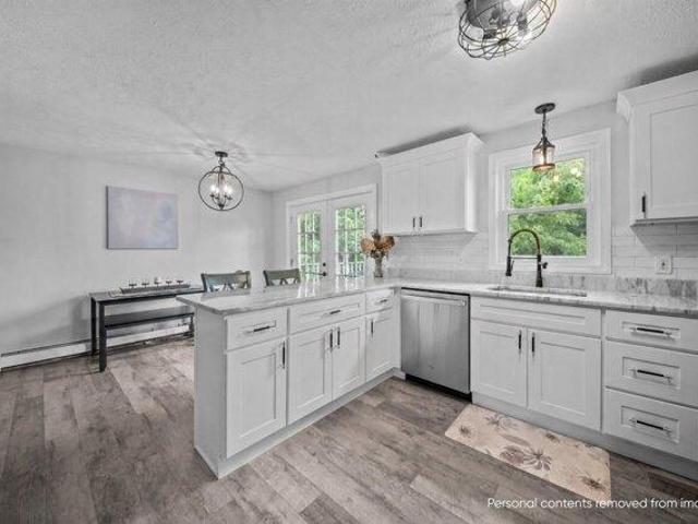 house with 3 bedroom, Dover NH ES105589028