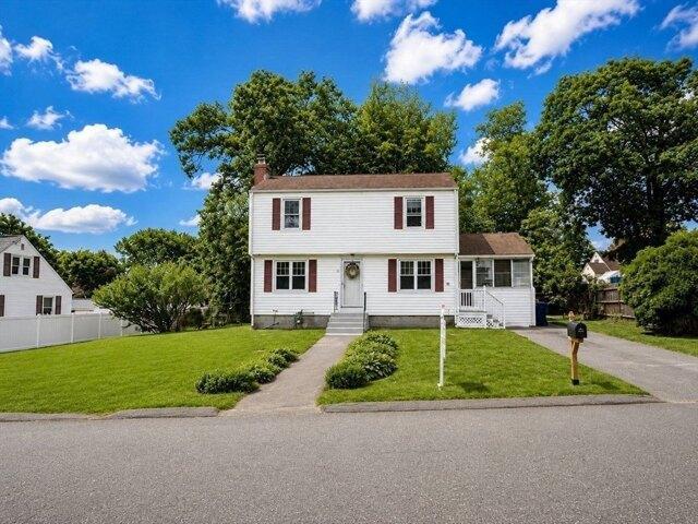 house with 3 bedroom, Dracut MA ES104568024