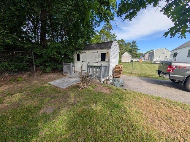 house with 3 bedroom, Dracut MA ES104572006