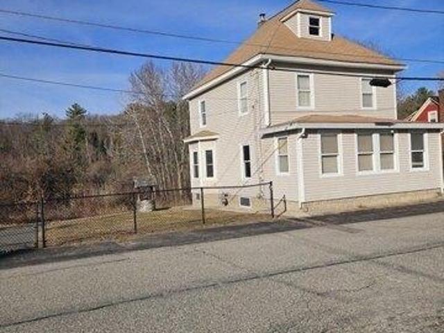 house with 3 bedroom, Dracut MA ES105293152