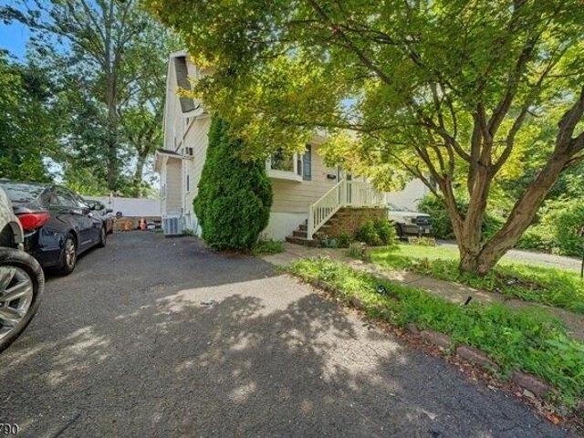 house with 3 bedroom, Dumont NJ ES105578329