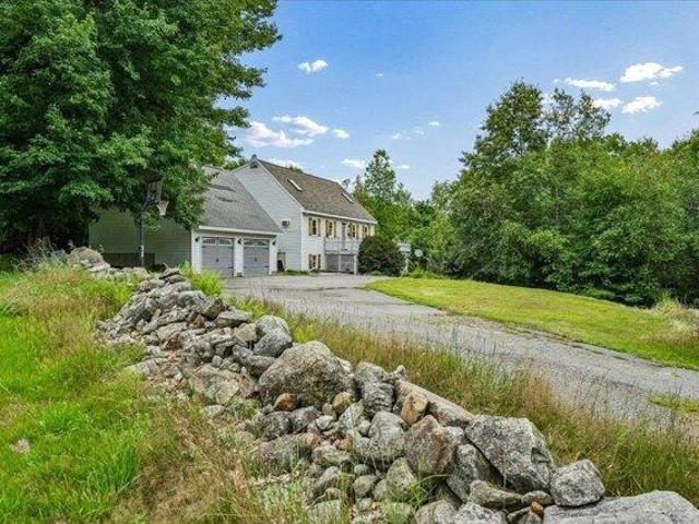 house with 3 bedroom, Dunbarton NH ES104409556