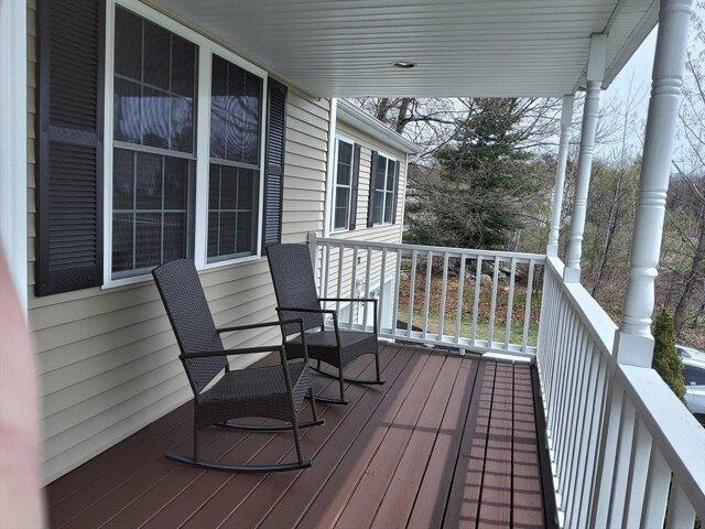 house with 3 bedroom, Dudley MA ES104571211