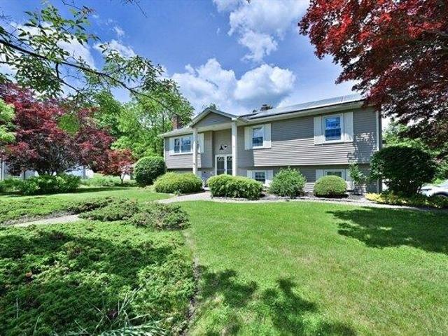 house with 3 bedroom, Dudley MA ES105241233