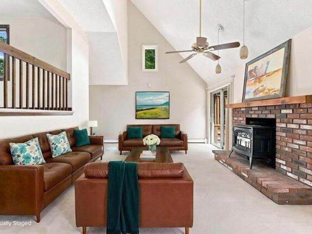 house with 3 bedroom, Duxbury MA ES105537007