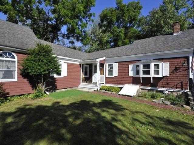 house with 3 bedroom, East Bridgewater MA ES105511379