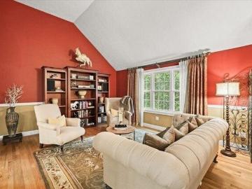 house with 3 bedroom, East Bridgewater MA ES103443572