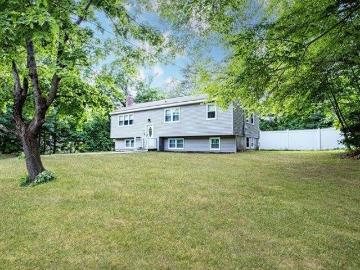 house with 3 bedroom, East Bridgewater MA ES103443742
