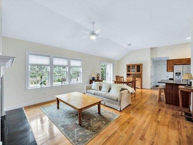 house with 3 bedroom, East Falmouth MA ES105662582