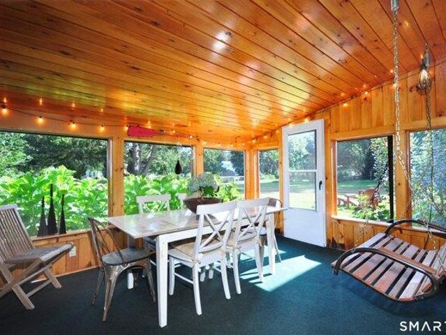 house with 3 bedroom, East Granby CT ES104296975