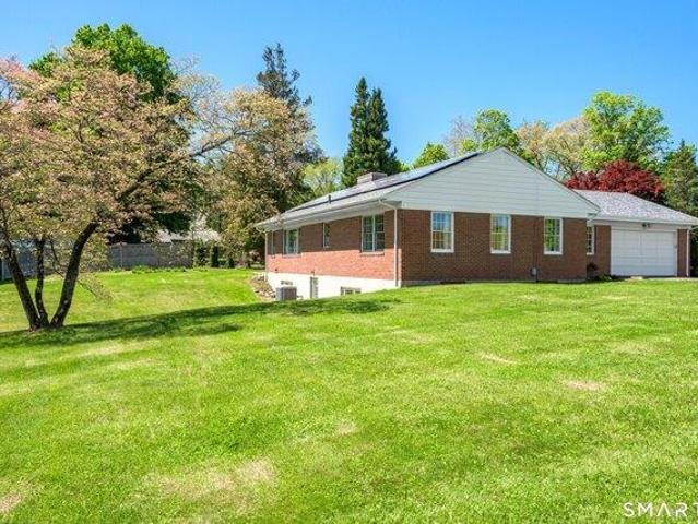 house with 3 bedroom, East Granby CT ES104299350