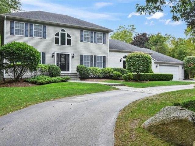 house with 3 bedroom, East Greenwich RI ES105680606