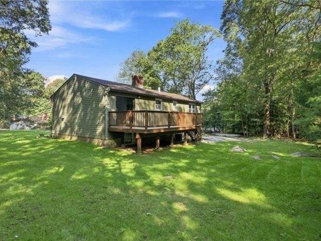 house with 3 bedroom, East Greenwich RI ES105692843