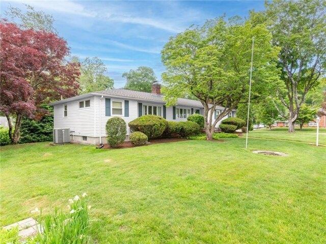 house with 3 bedroom, East Greenwich RI ES105714092