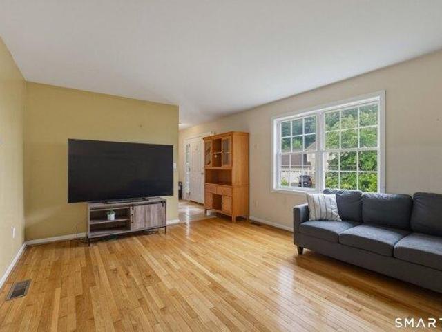 house with 3 bedroom, East Hampton CT ES105278050