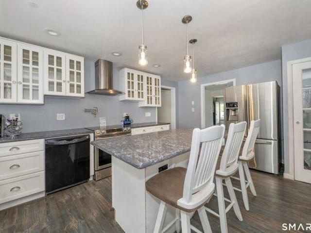 house with 3 bedroom, East Haven CT ES105425149