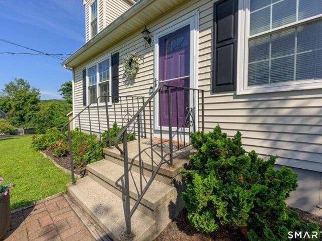 house with 3 bedroom, East Haven CT ES105631479